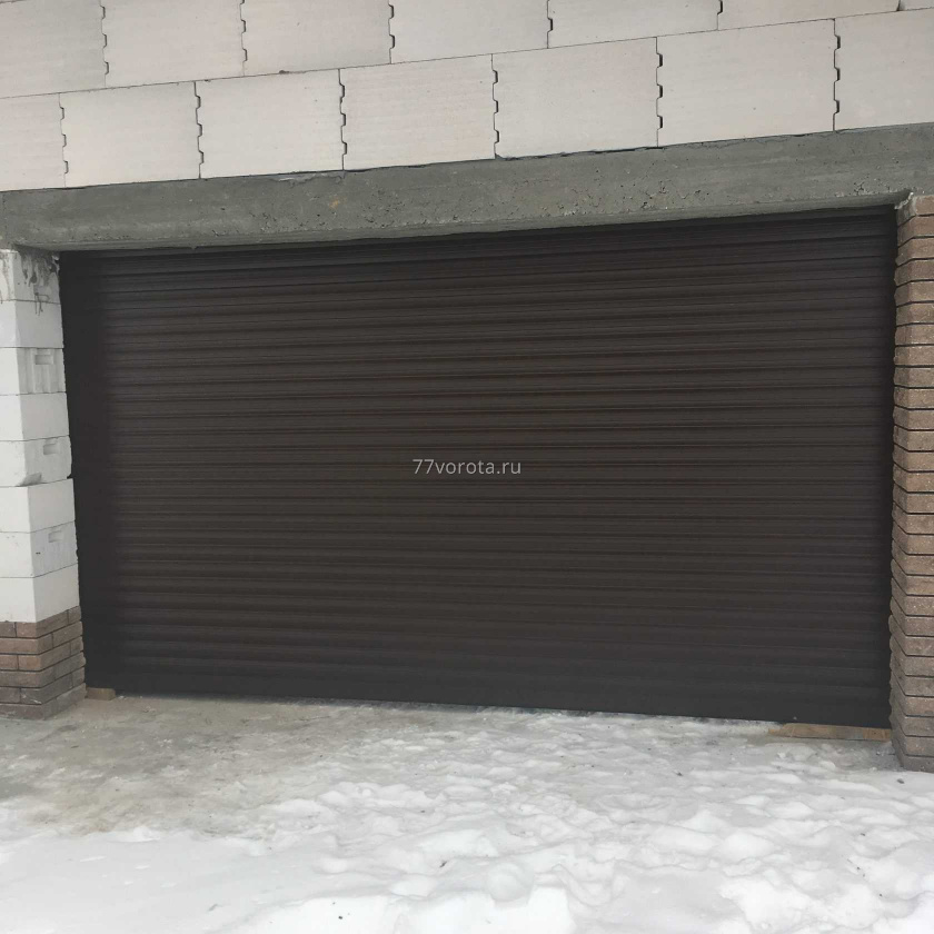 Рулонные гаражные ворота Hormann с цельным полотном 2700х1800 - фото 6235