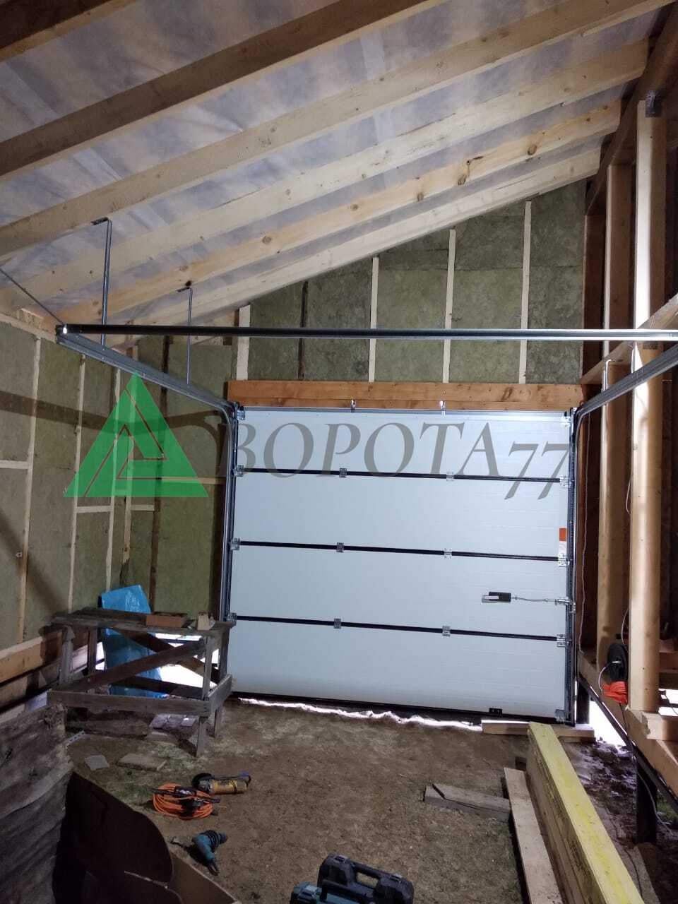 Монтаж секционных ворот в Волоколамском районе